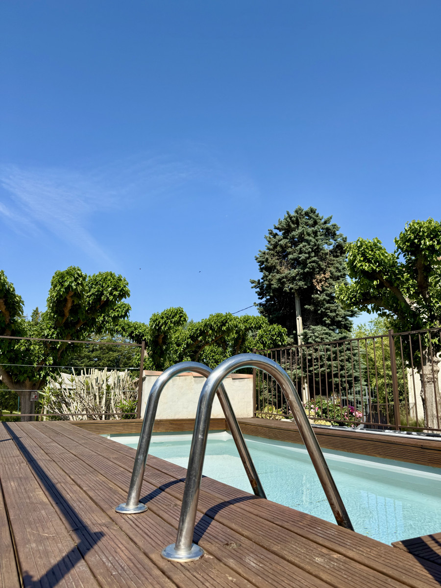 Gîte 6 personnes - Le Mas Provençal_Vallabrègues Gîte 6 personnes - Le Mas Provençal_Vallabrègues