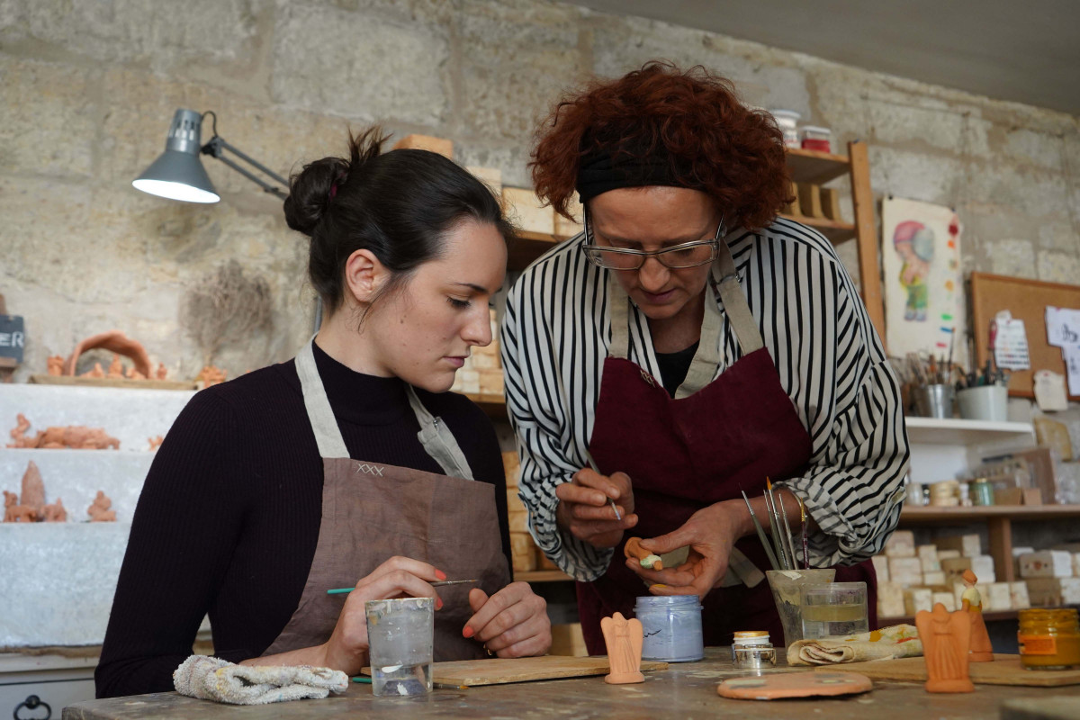 Atelier - Réalisation d'un santon de Provence avec Cristine DARC_Vallabrègues - © Cristine DARC Atelier - Réalisation d'un santon de Provence avec Cristine DARC_Vallabrègues
