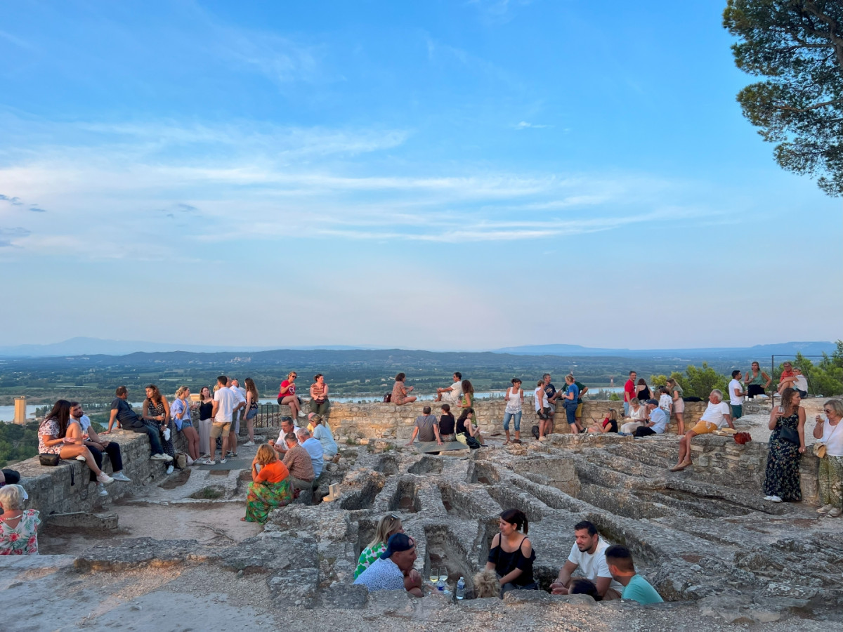 Apéro-panorama à l'Abbaye de Saint-Roman_Beaucaire