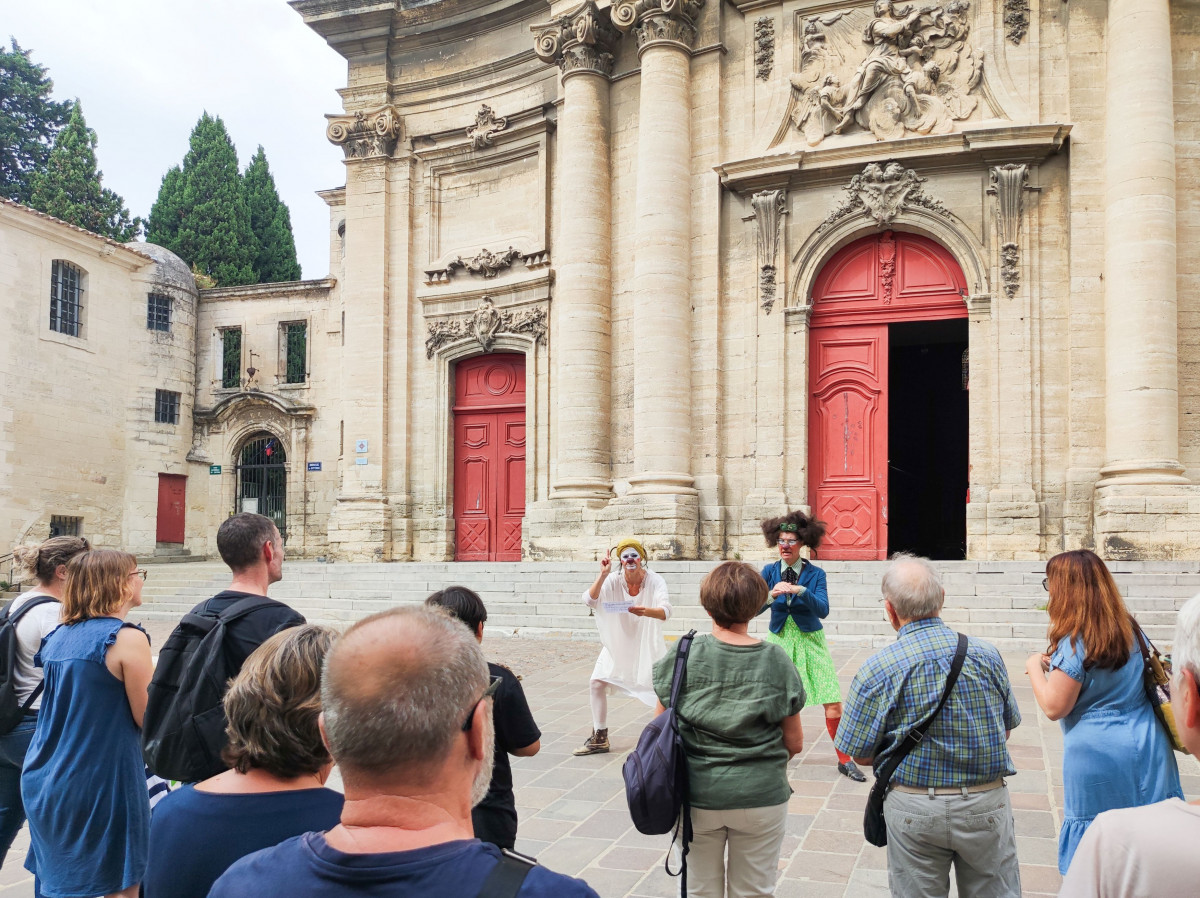 Guided tour - The Town of Clowns_Beaucaire Guided tour - The Town of Clowns_Beaucaire