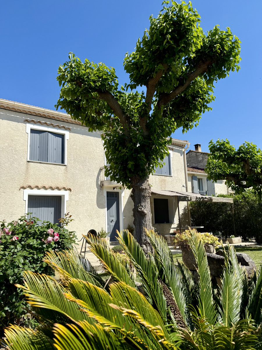 Gîte 6 personnes - Le Mas Provençal_Vallabrègues Gîte 6 personnes - Le Mas Provençal_Vallabrègues