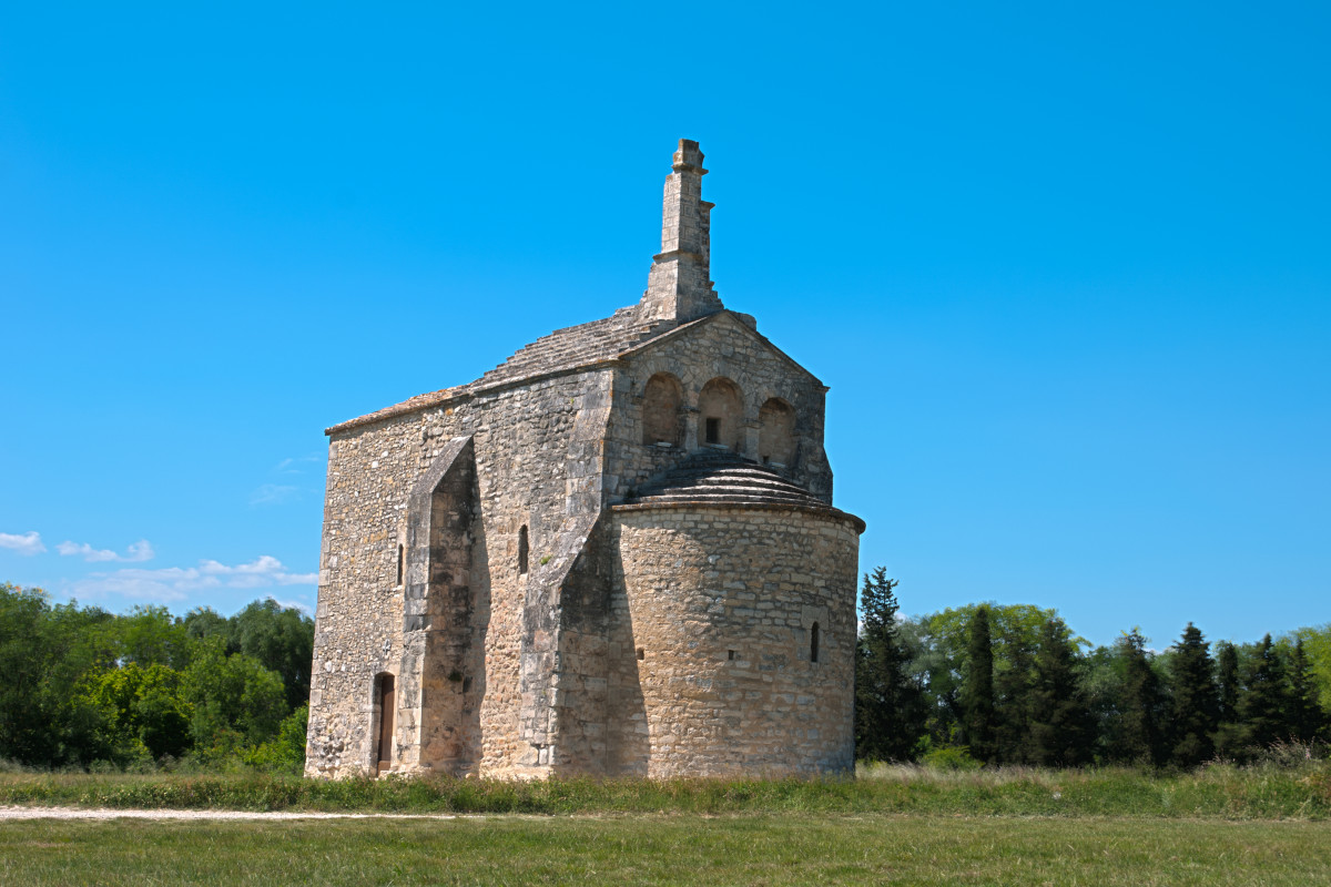 The Village of Jonquières Saint Vincent