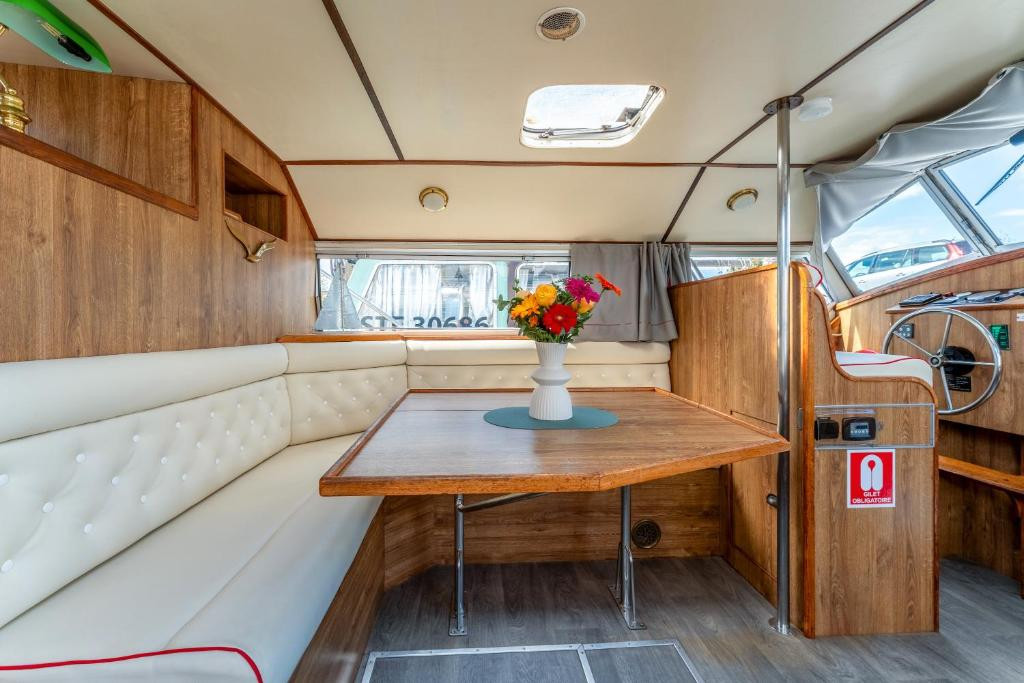 755605214-16134 755605214-16134