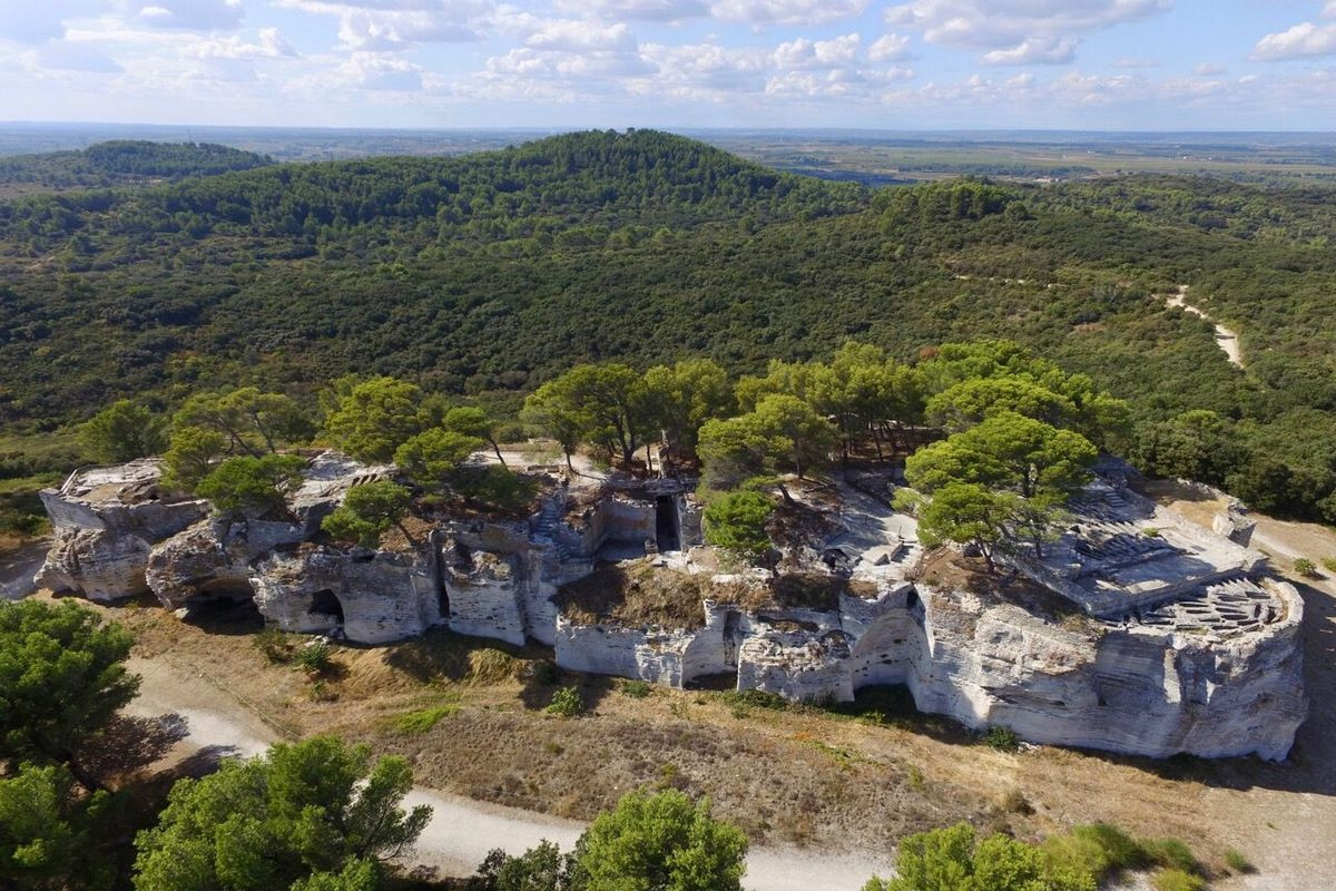 Abbaye de Saint-Roman à Beaucaire - © Office de Tourisme Terre d'Argence patrimoine, beaucaire, abbaye saint-roman, terre d'argence, nature